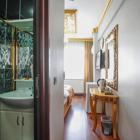 Boutique California 2* Istanboel