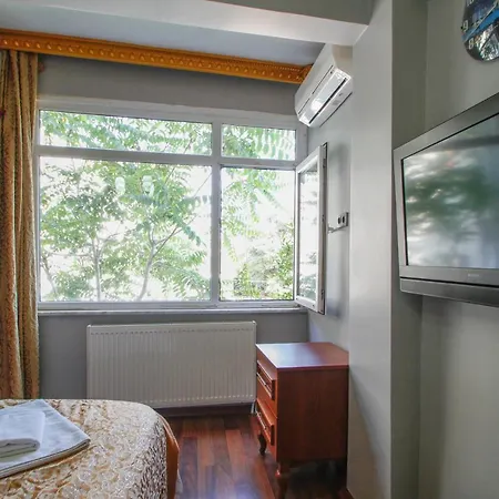 Boutique California Hotel